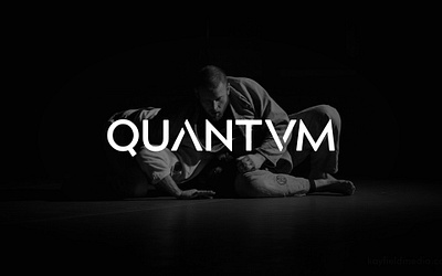 QUANTUM branding logo packaging sportswear