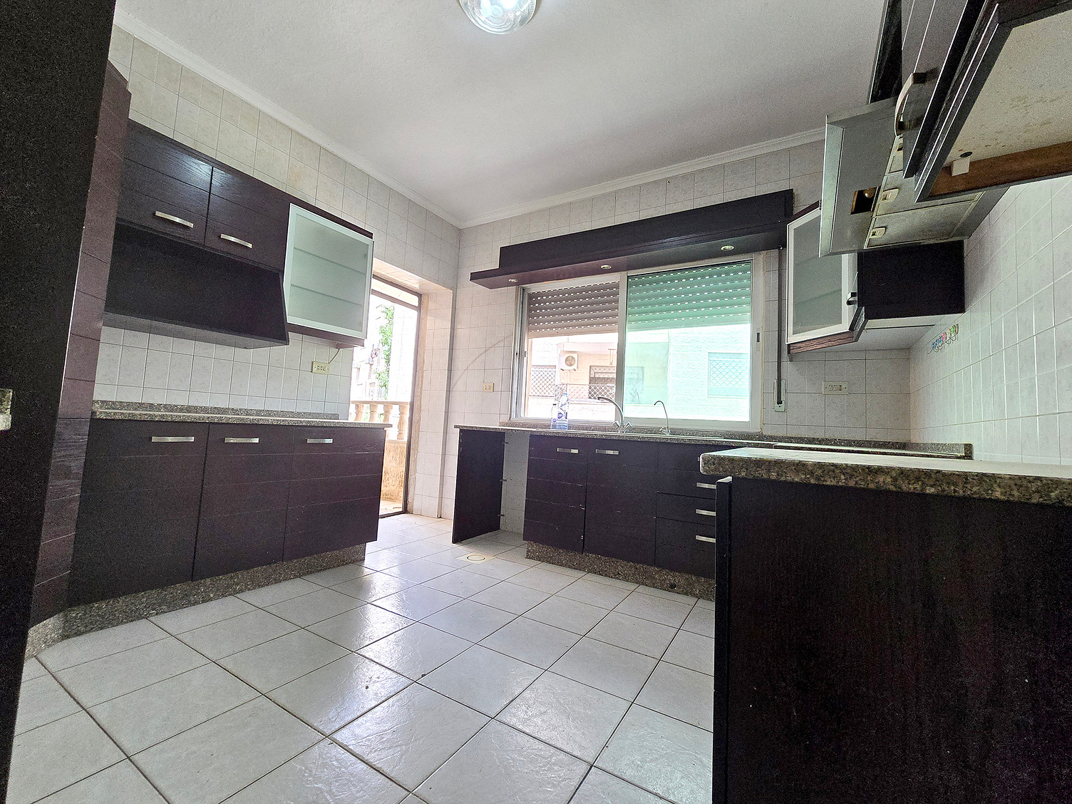 للبيع أم السماق شقة - Image 3