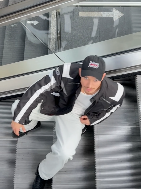 jinyuli.cc artdirection branding creativedirection design graphicdesign image logo motion video