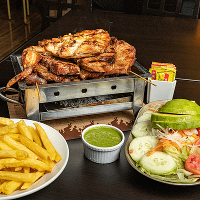 Ramiro Parrilladas - Social Media branding design graphic design grill logo post roasted roasted chicken socialmedia storie