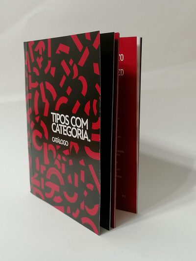LIVRO TIPOGRÁFICO (typographic book) adobe color communication design condensada design extend familia fanzine graphic design illustration image indisign letras livro modern paginação sanserif serifa tipografia vetor