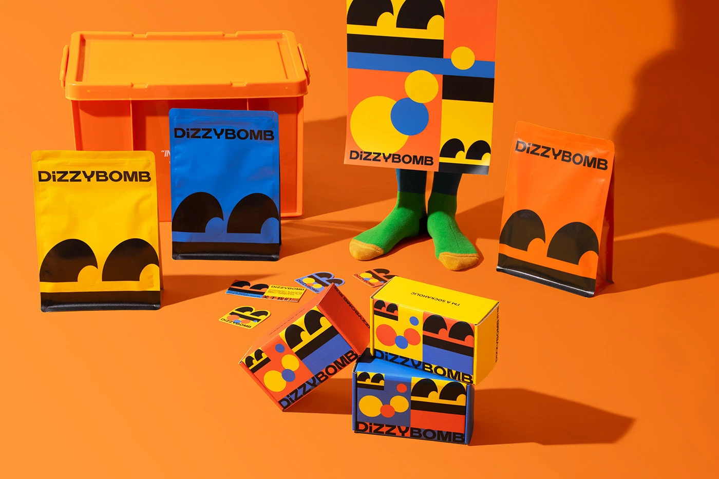 Dizzybomb socks brand i branding clo logo pac soc typo