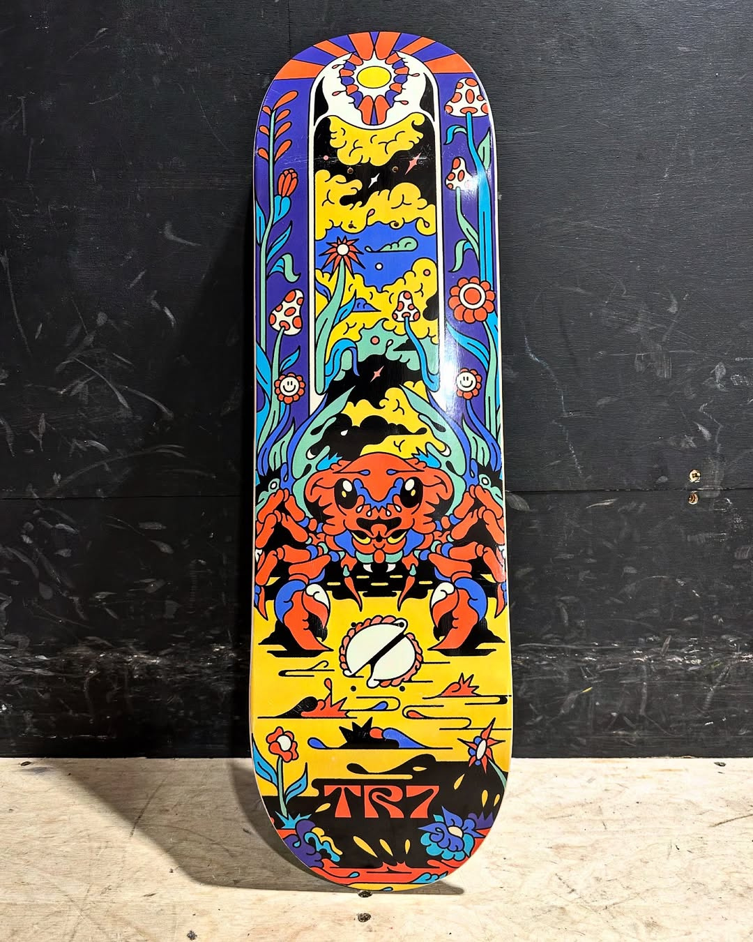 TR7 Skate Psychedelic Crab Graphic Skateboard Deck by Fauzi