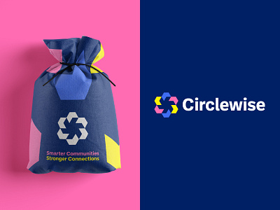 Circlewise, AI-powered platform logo abstract logo b2b logo best logos brand identity branding circle logo design graphic design identity logo logo online logos minimal saas logo security startup logo tech logo