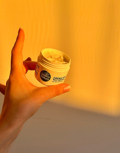 Dagcrème gevoelige huid fotografie BioEcoNatura branding graphic design