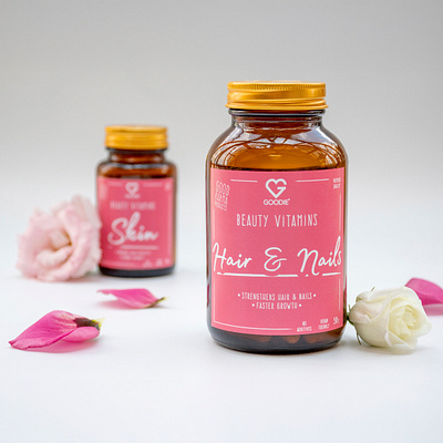 Supplement design including photos 💋💇‍♀️ adobe adobeprogrammes branding design illustration vector vectorart vectors work