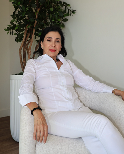 Real Estate Headshots + Candid's headshots photography