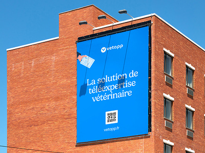 Vetapp animals blue branding building illustration medicine pets qrcode veterinary webdesign