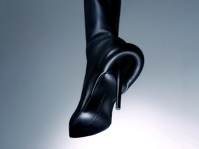 3D Design: Sculpted Heel Study 3d 3d art 3d art work 3d boots 3d design 3d heels 3d model 3d render 3d rendering 3d shoes abstract boots clean creative d modelling gradient heels minimalist modern studio render