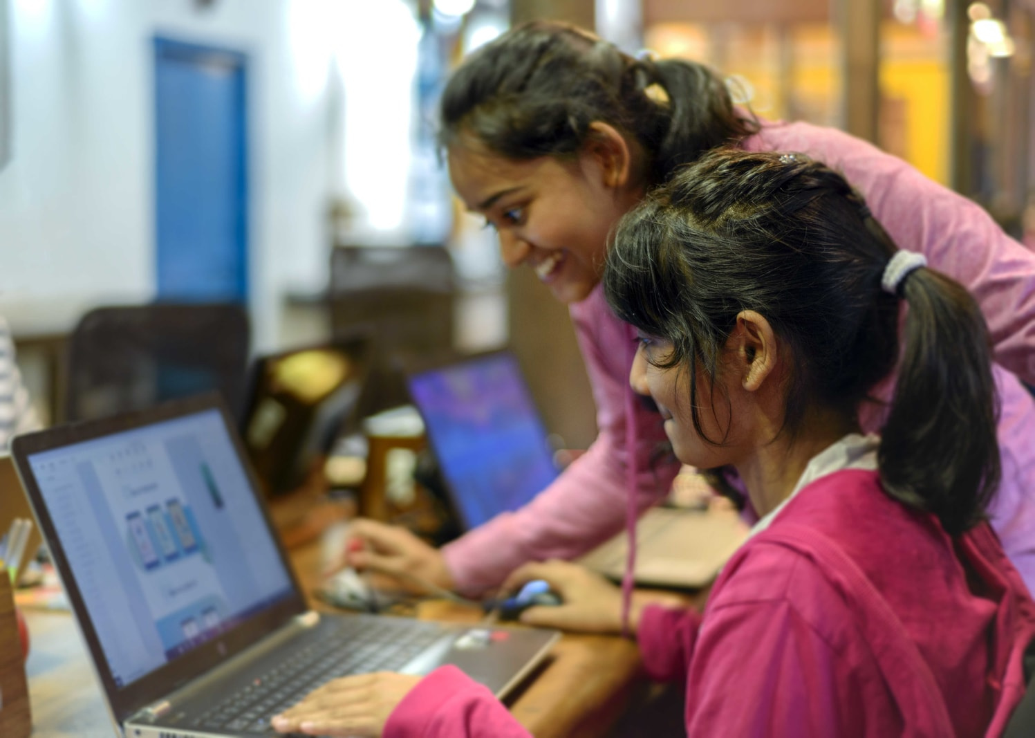 UI/UX Design Courses In Pune by design boat School on Dribbble