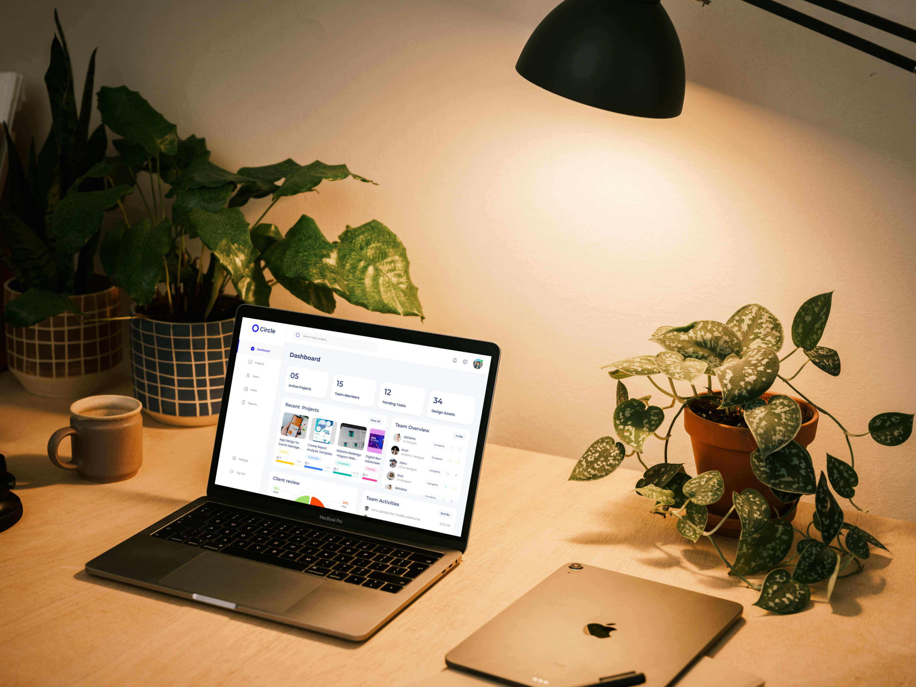 Project Tracking Dashboard — Dark & Light Mode behance creativedashboard darkmode dashboardui designexploration designsystem figmadesign interfacedesign lightmode productdesign uidesign uxdesign webappdesign