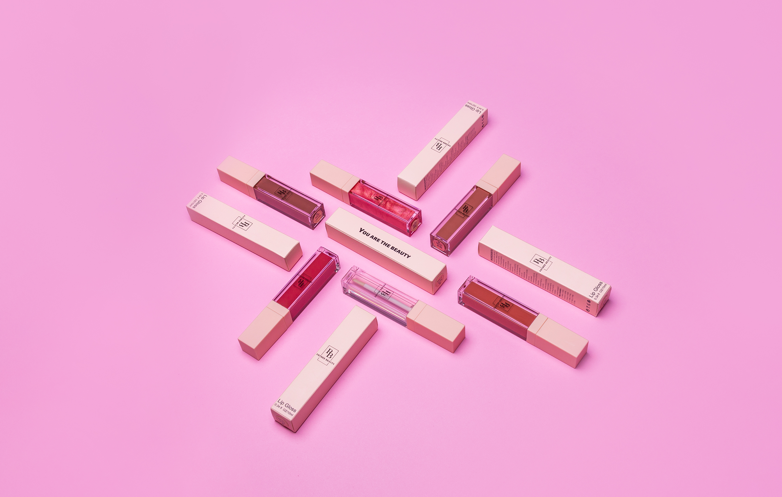 Phybee Beauty - Photography & Social Media beauty feminine lip gloss lips make up maquillaje photography photoshoot product photography production social media women