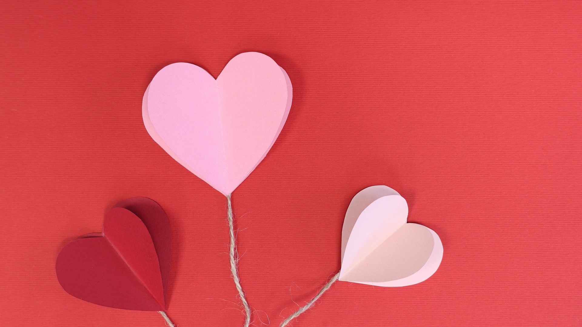 Stop-Motion Cut-Paper Illustration - Love animation balloon cut out paper cutout dragonframe girl love motion graphics red stop motion walentine