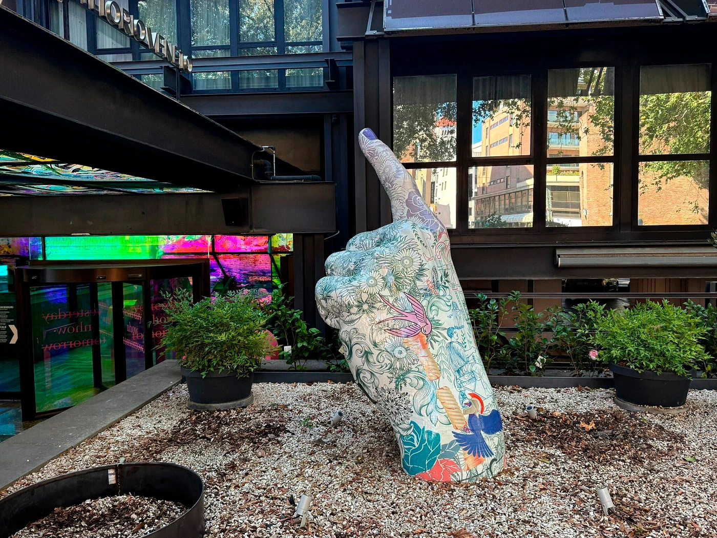 3D PRINTED STATUE graphic design