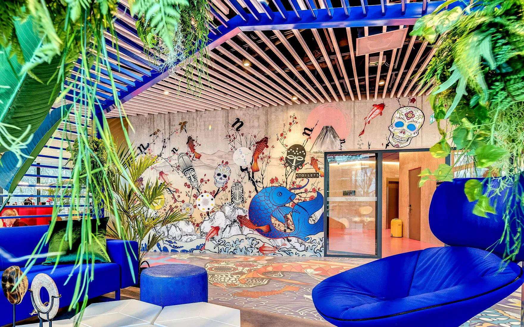 GRAPHIC DESIGN FOR HOTEL'S LOBBY WALL graphic design