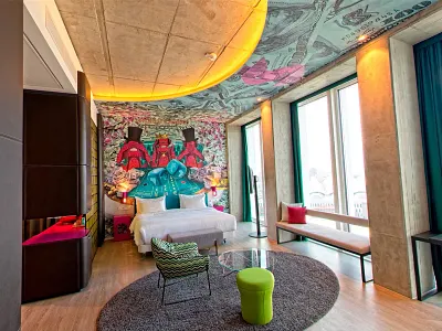 INMMERSIVE GRAPHIC DESIGN FOR VIP SUITES OF NHOW FRANKFURT HOTEL graphic design