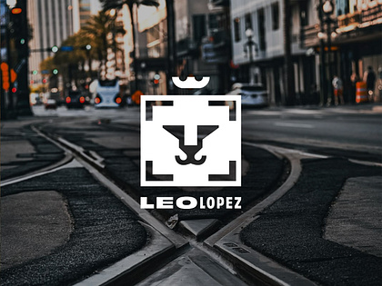 LEOLOPEZ – Photographer logo ( Lion / Viewfinder )