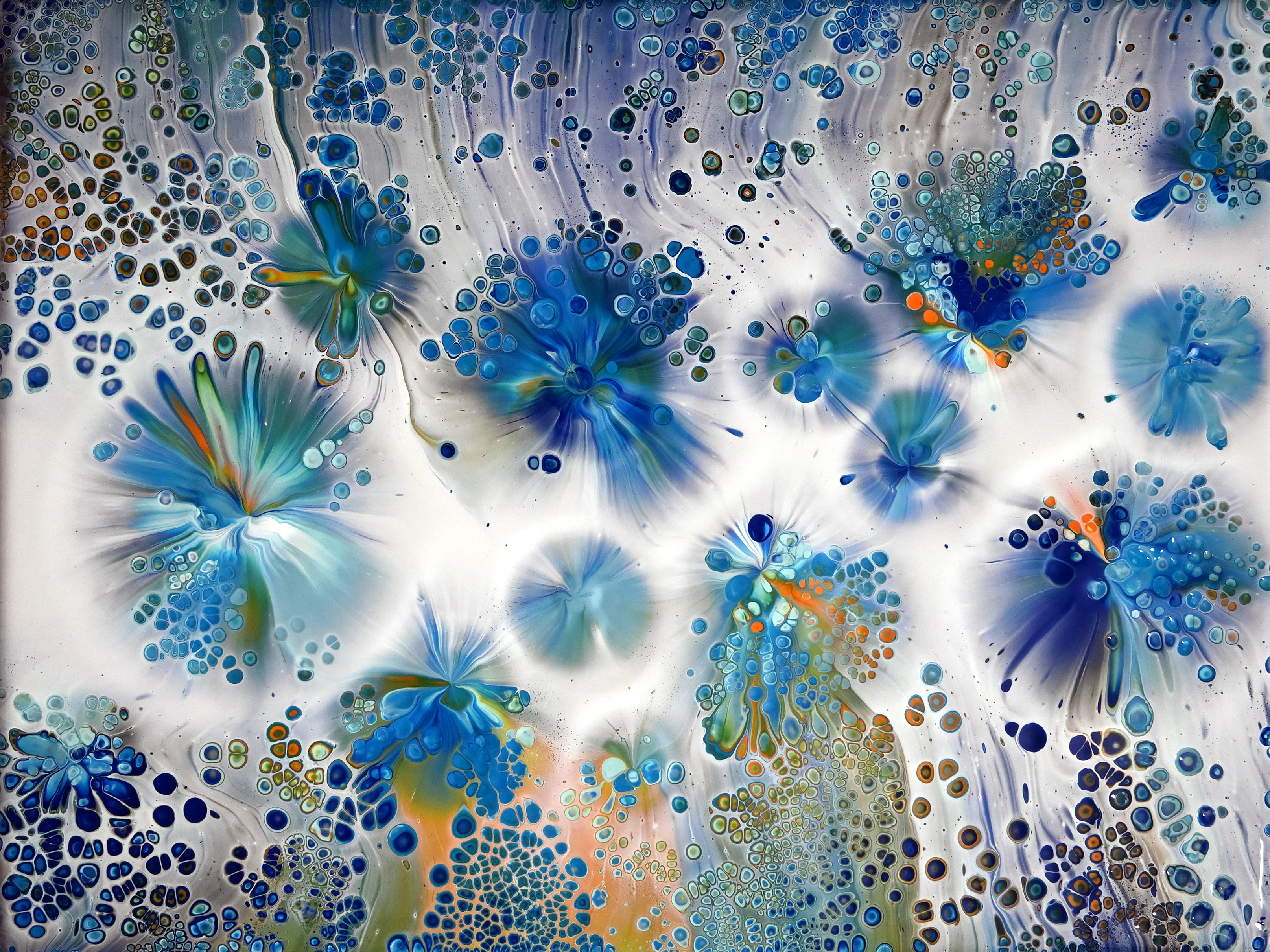 Relaxing Acrylic Pour Painting~Swipe & Balloon Kisses Fluid Art