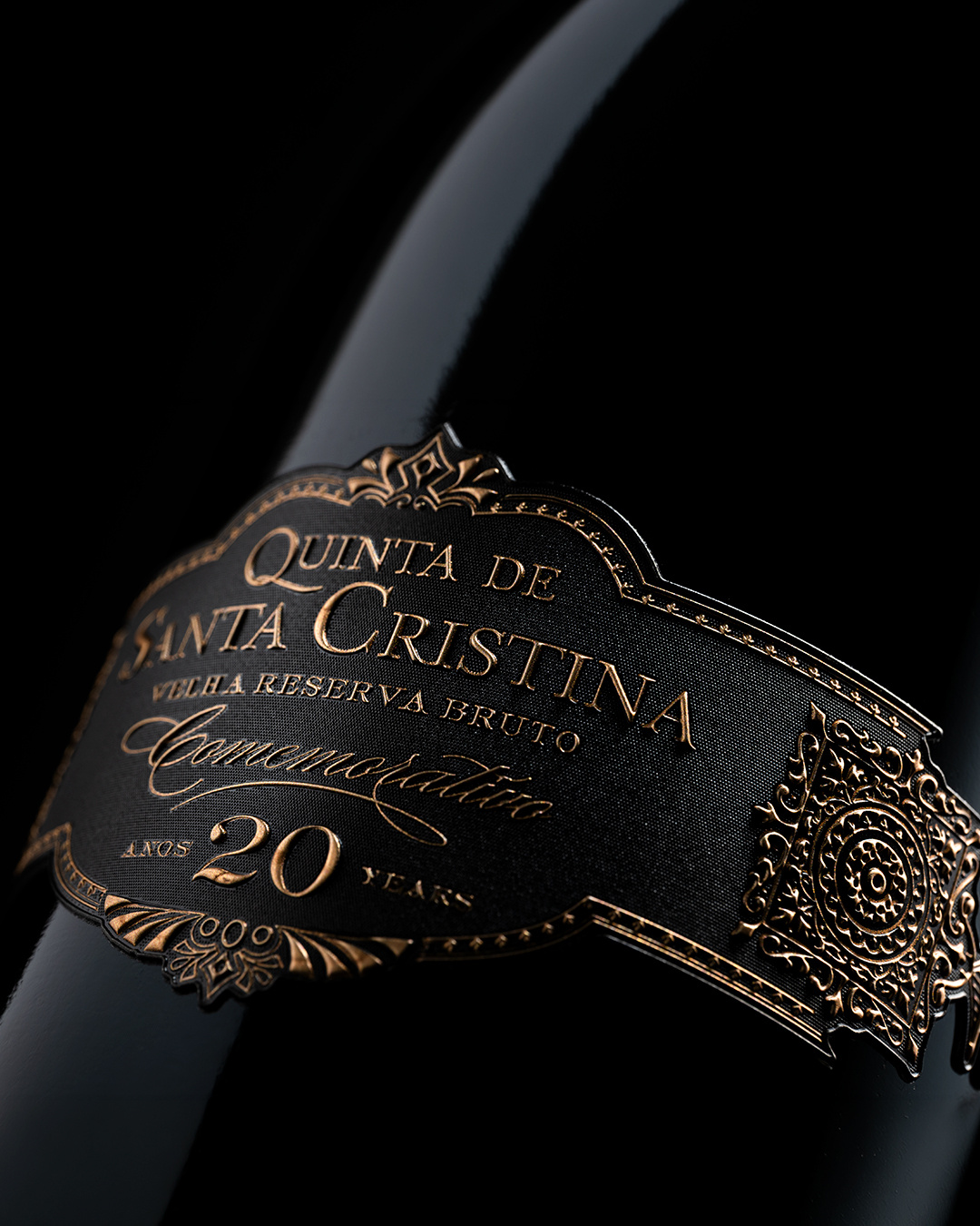 Quinta de Santa Cristina Comemorativo 20Years branding creative design emboss embossed gold gold foil graphic design illustration logo packaging design premium sparkling design wine label design