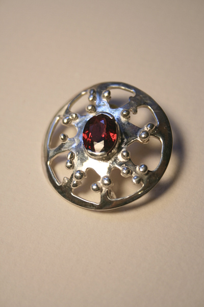Pomegranate Brooch brooch garnet handmadejewelry jewelrymaking silver