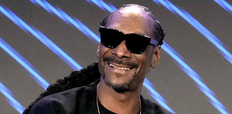 Snoop Dogg: The Iconic Rapper by Aykut AYDIN on Dribbble