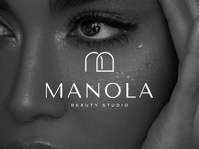 MANOLA beauty studio - logo design