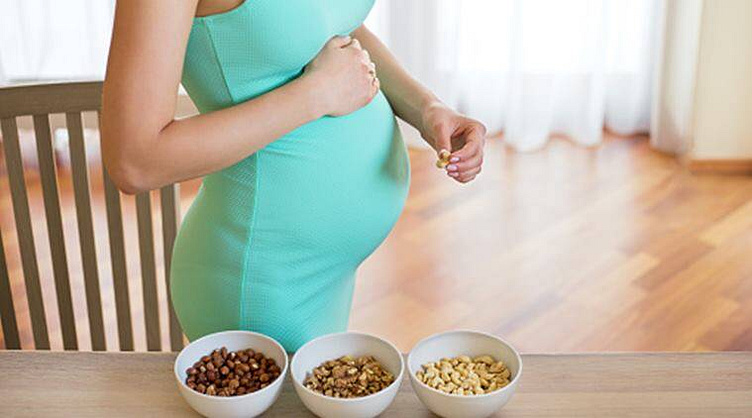 how-many-almonds-are-safe-to-eat-during-pregnancy-by-dr-arohi