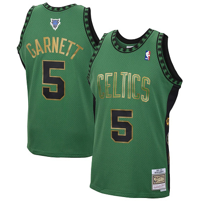 https://goldenandhoodie.com/kevin-garnett-green-boston-celtics-s