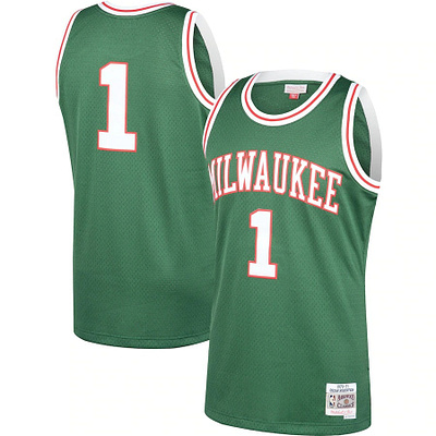 https://goldenandhoodie.com/oscar-robertson-green-milwaukee-buck