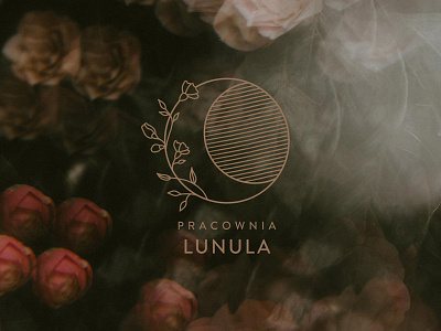 Pracownia Lunula logo delicate delicate logo feminine design feminine logo floral logo floral studio florist florist logo logo logo design lunula moon moon logo pracownia