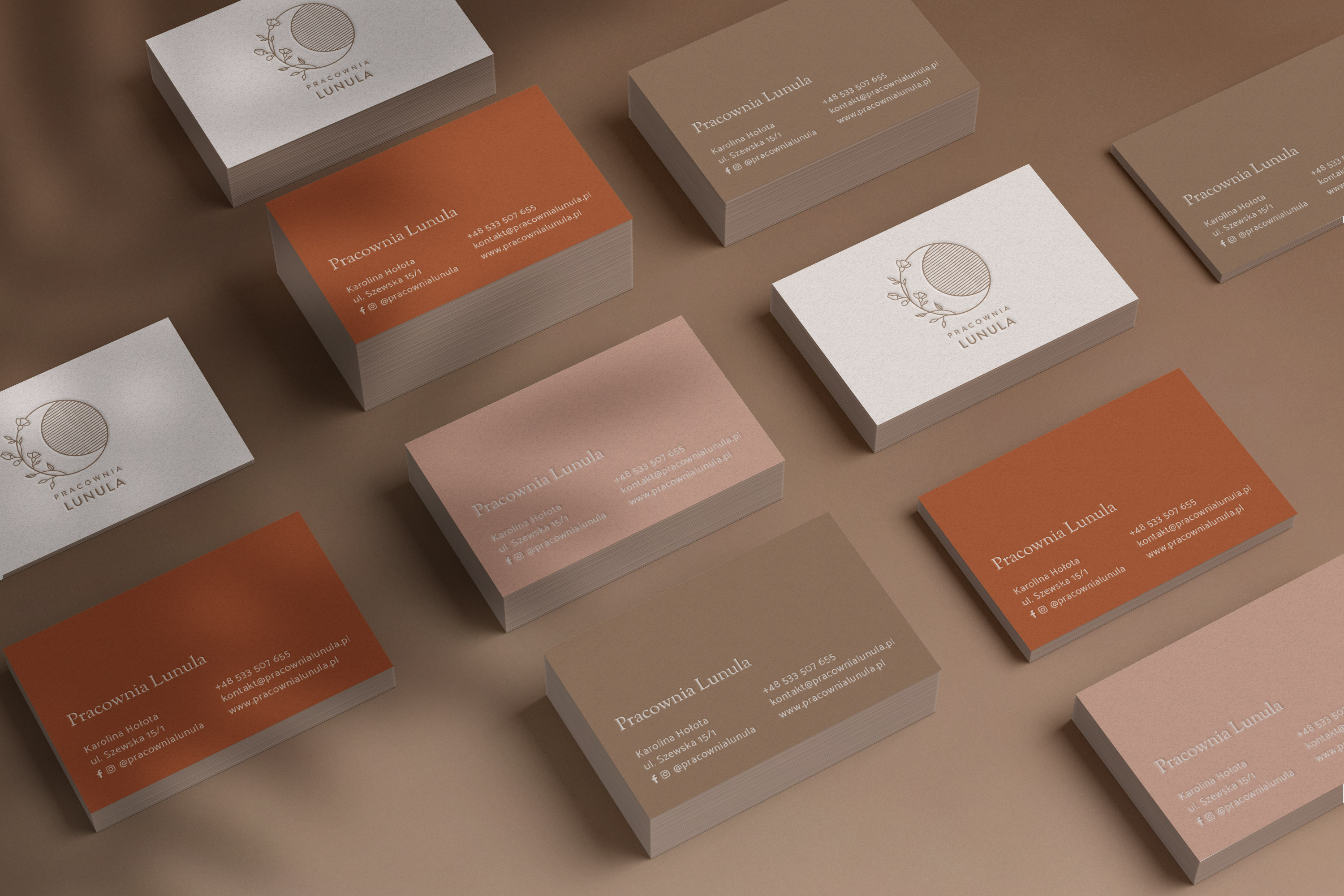 Pracownia Lunula branding branding delicate earth tones feminine feminine design floral floral branding floral logo floral studio florist logo logo design moon moon branding moon logo