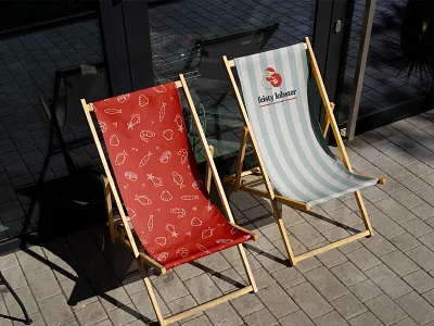 Feisty Lobster reestaurant Identity branding design download free freebie identity logo mmockup psd storefront sunbeds template typography window sign