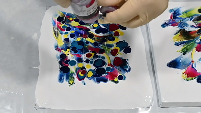 How to Use Glitter Paints in Acrylic Pouring to Create Beautiful
