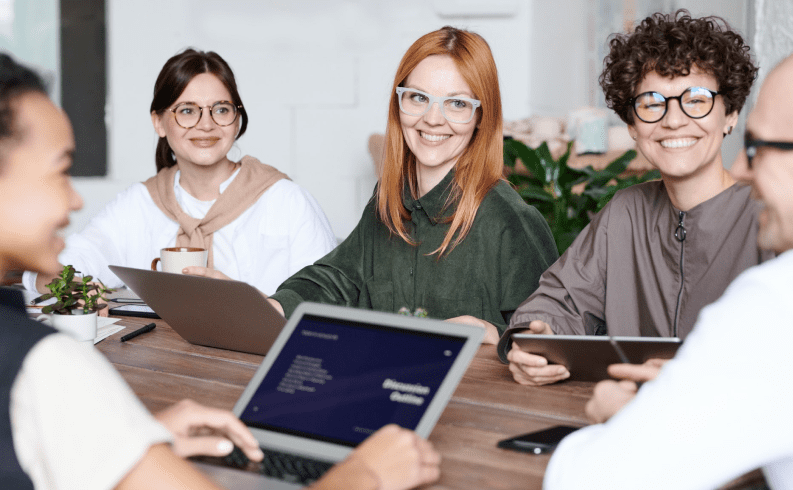 Some benefits of hiring Offshore Development Team. app development services custome software development software development services webdevelopment