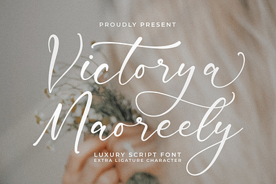 Victorya Maoreely - Luxury Script Font vintage