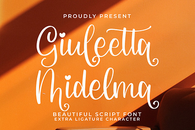 Giuleetta Midelma - Beautiful Script Font fashion