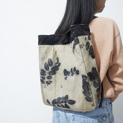 Convertible Tote-Pack backpack bag eco print natural dyeing product design sustainable totebag