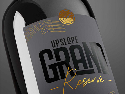 Grand Reserve 3d ale barrel aged beer black and gold blender bottle bottle label gold foil graphic design label packaging typography