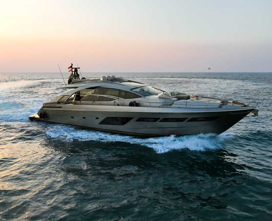 private yacht dubai price