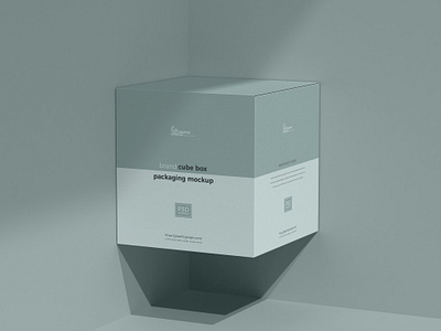 Free Cube Box Mockup packaging mockup