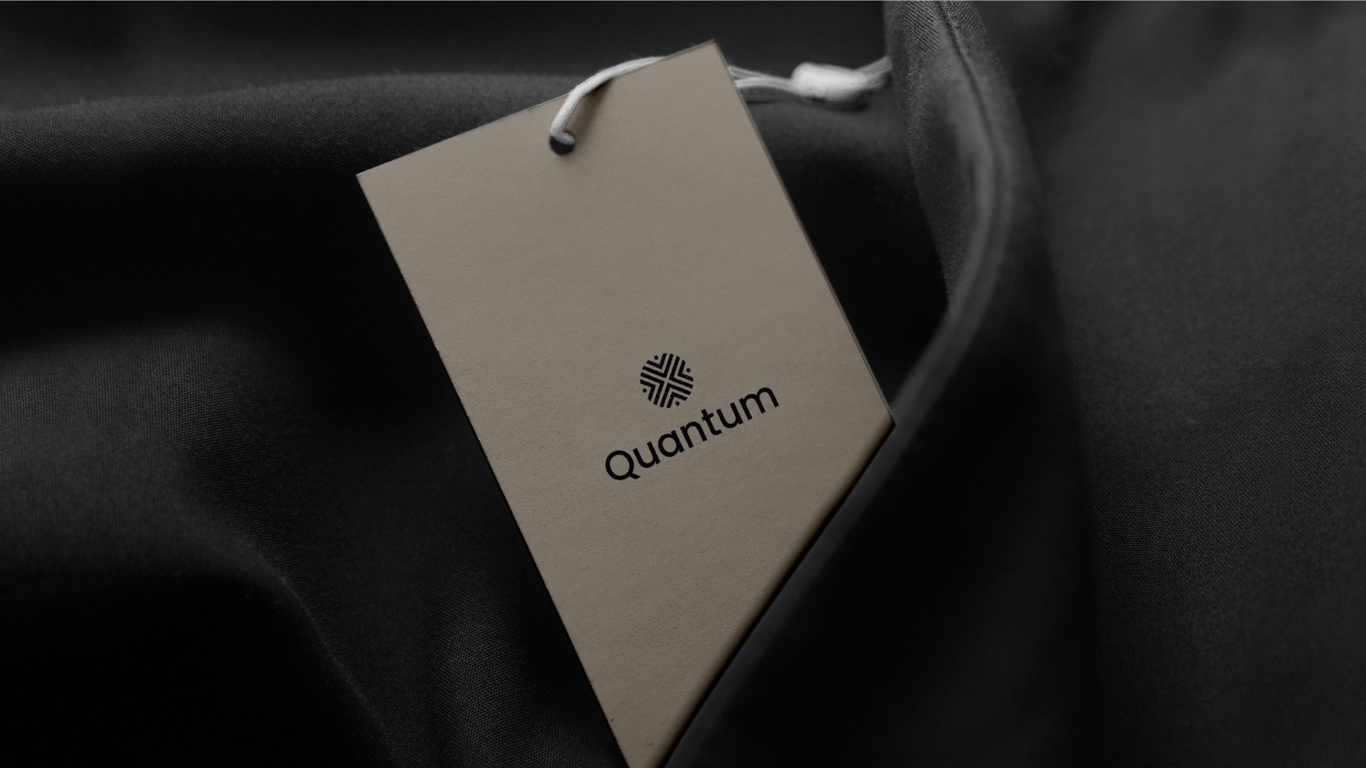 Quantum. Men's clothing brand abstract abstractlogo branding clotheslogo design graphic design identi logo logodesign logodesigner logofolio logotype minimalism